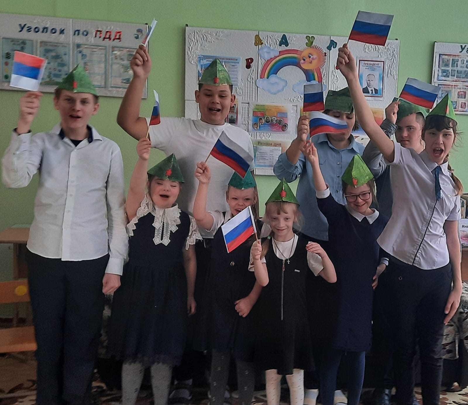 В классе ТМНР прошло увлекательное занятие &amp;quot;Есть такая профессия - Родину защищать&amp;quot;!.
