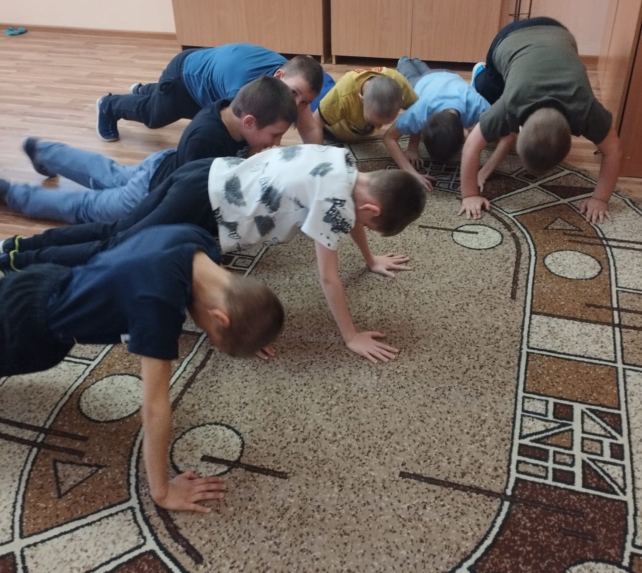 21 февраля во 2 и 3 классах прошла увлекательная спортивно-игровая программа, посвященная Дню Защитника Отечества!.
