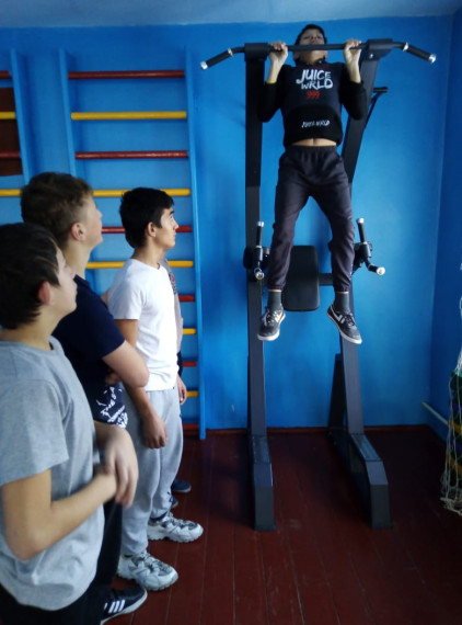Спортивное троеборье.